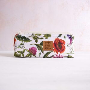 Pochette realizzata a mano con stoffe di recupero