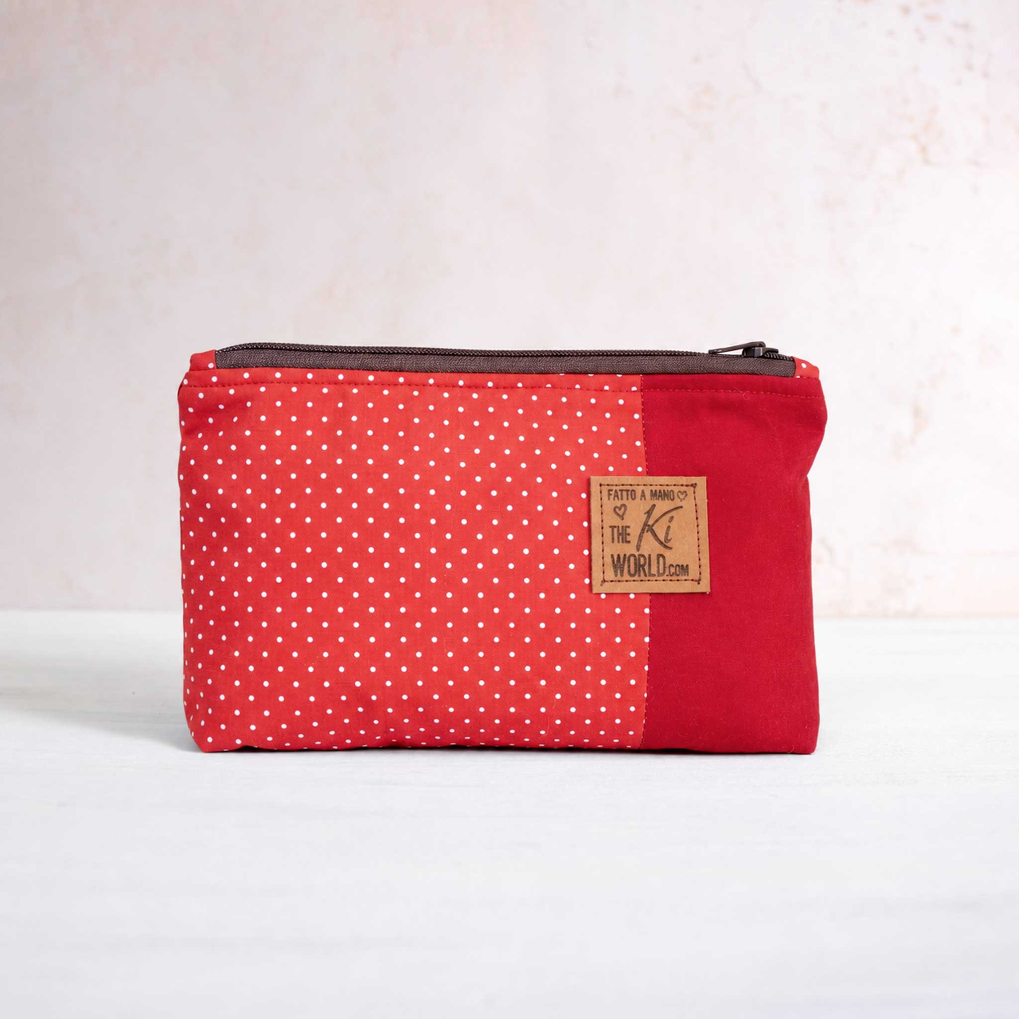 Pochette realizzata a mano con stoffe di recupero