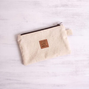 Pochette realizzata a mano con stoffe di recupero