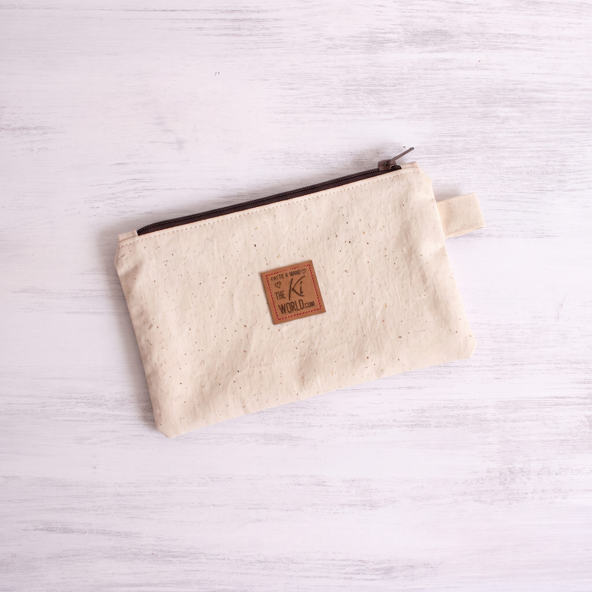 Pochette realizzata a mano con stoffe di recupero