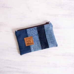 Pochette realizzata a mano con stoffe di recupero
